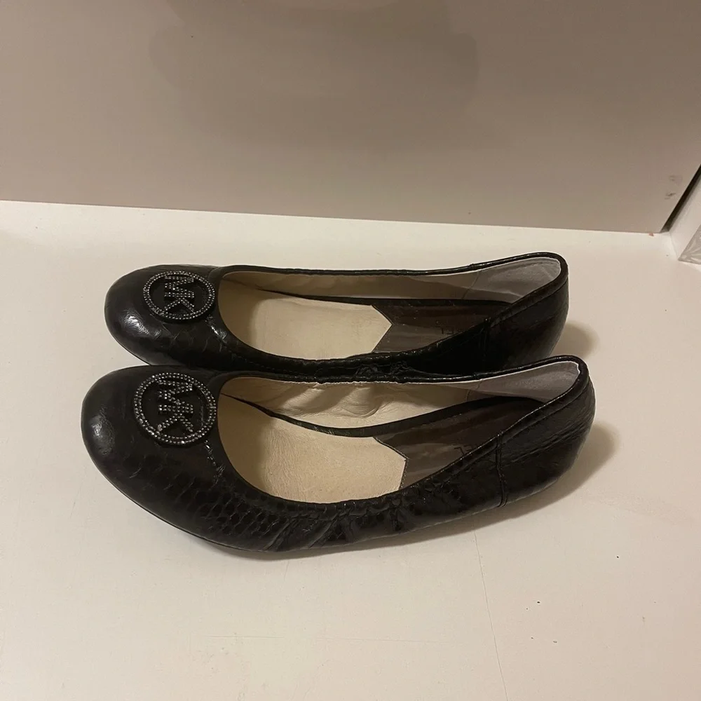 Michael Kors Fulton Black Quilted Leather Ballet Flat Shoes Silver MK.brand new